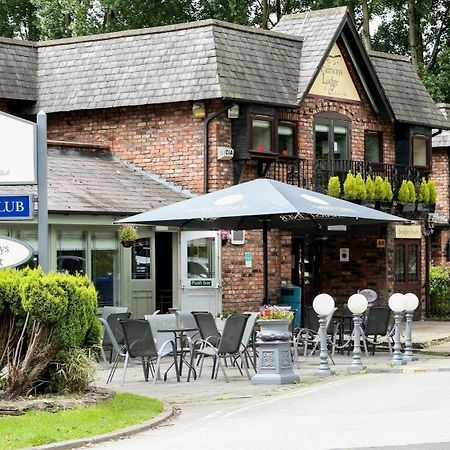 Fairways Lodge & Leisure Club Prestwich Bagian luar foto