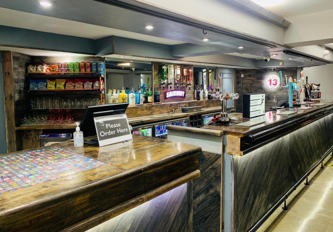 Fairways Lodge & Leisure Club Prestwich Bagian luar foto