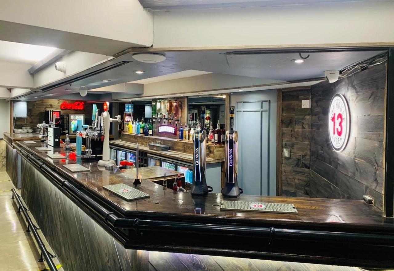 Fairways Lodge & Leisure Club Prestwich Bagian luar foto