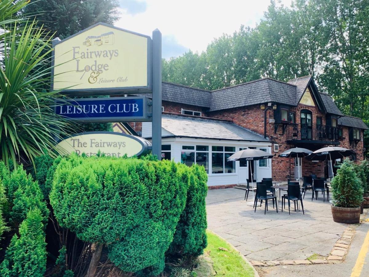 Fairways Lodge & Leisure Club Prestwich Bagian luar foto